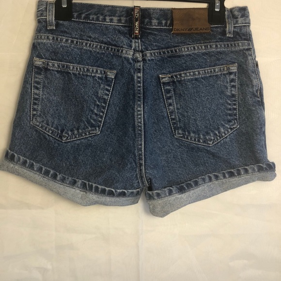 Women’s DKNY semi high waist shorts - Picture 3 of 5